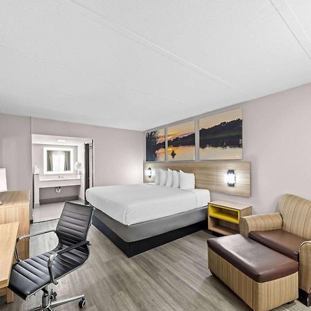 Days Inn By Wyndham Gainesville Bagian luar foto